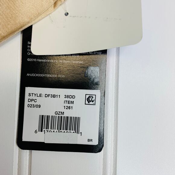 NWT Bali Nude Underwire Bra 38DD Smoothing Full Coverage - Picture 3 of 8